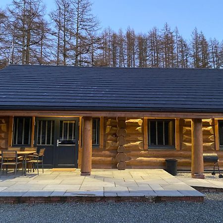 Ewes Water Log Cabins Langholm Екстериор снимка