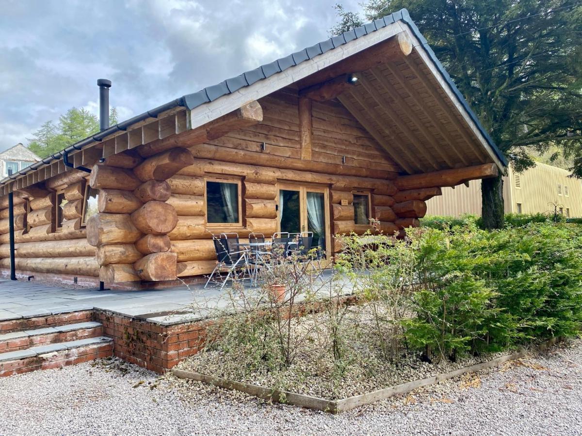 Ewes Water Log Cabins Langholm Екстериор снимка