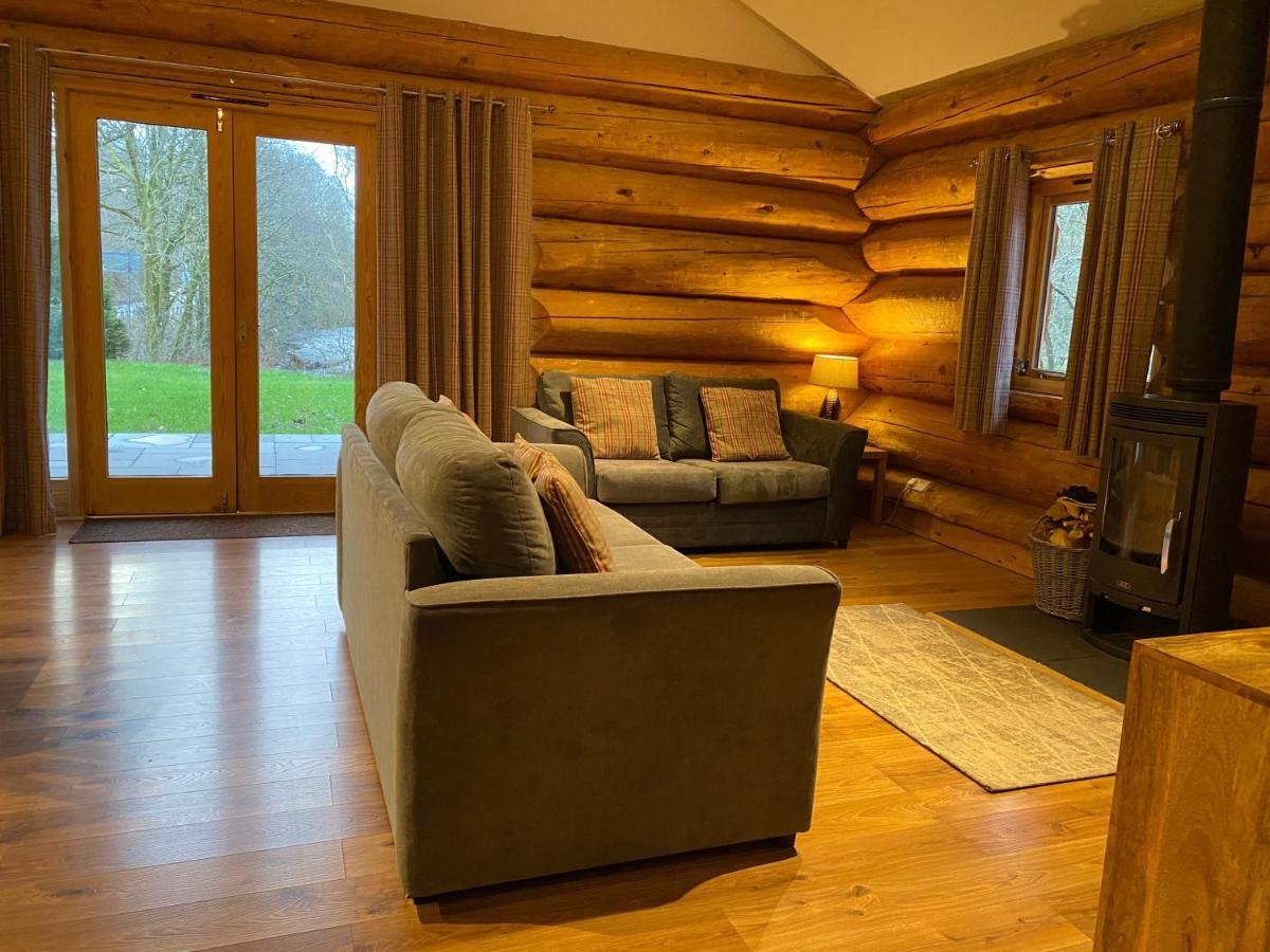 Ewes Water Log Cabins Langholm Екстериор снимка