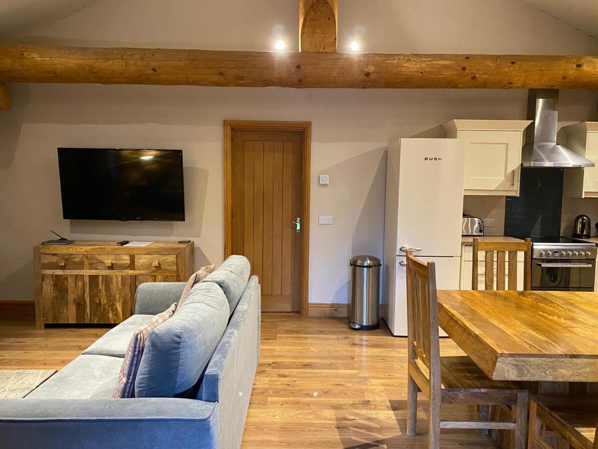 Ewes Water Log Cabins Langholm Екстериор снимка
