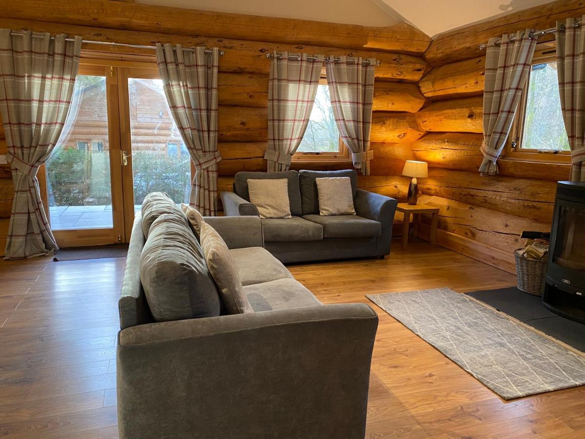 Ewes Water Log Cabins Langholm Екстериор снимка
